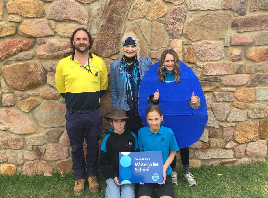 Leeuwin District Operations Manager, Josh Jackson, Principal Wendy Roediger and Year 6 students. Photo: Supplied